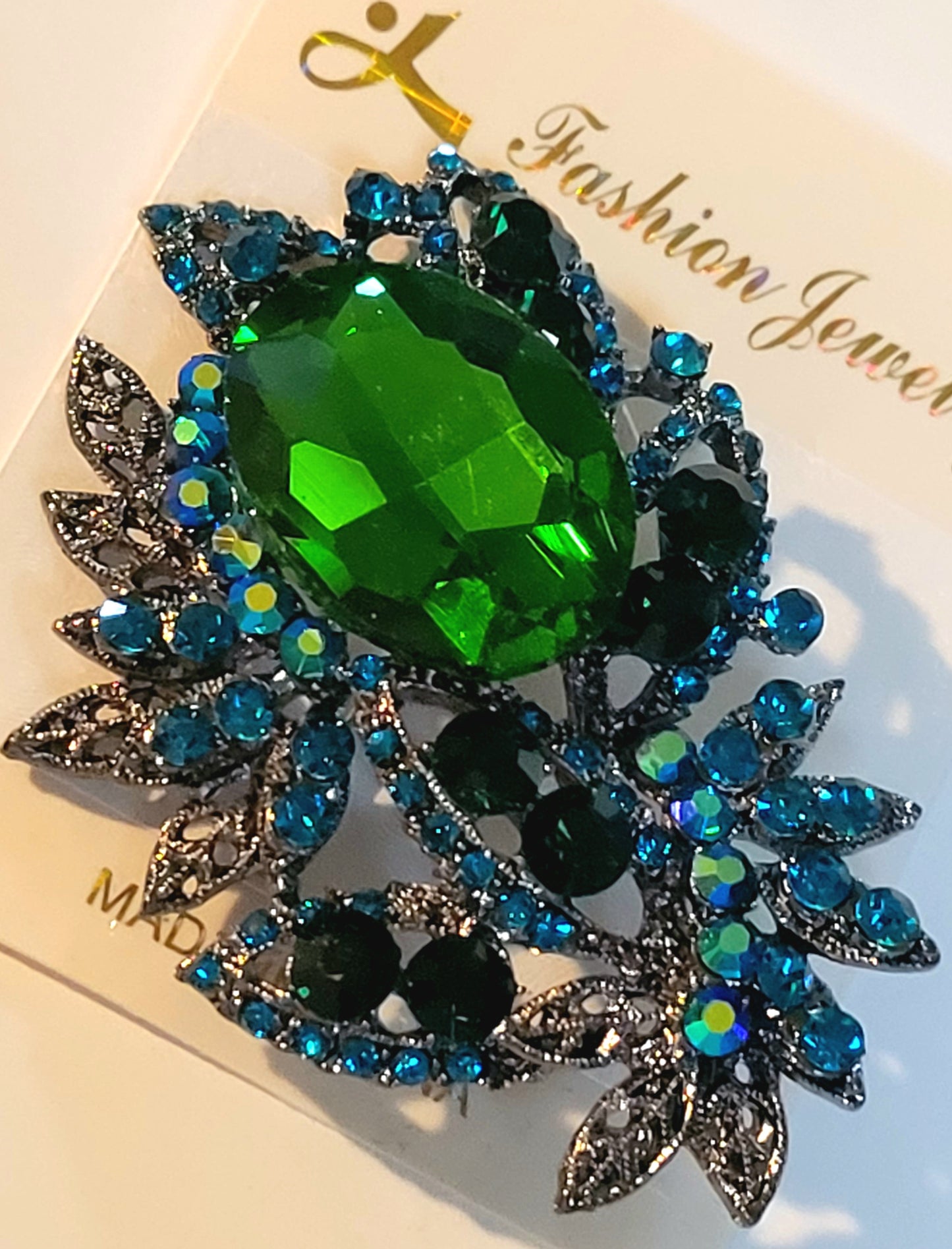 Fashion clothing Pin Green New Arrivals