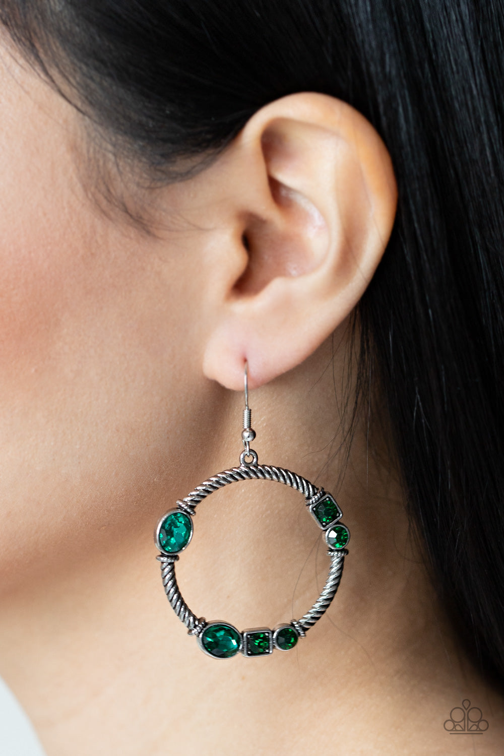 Glamorous Garland Green - Earrings