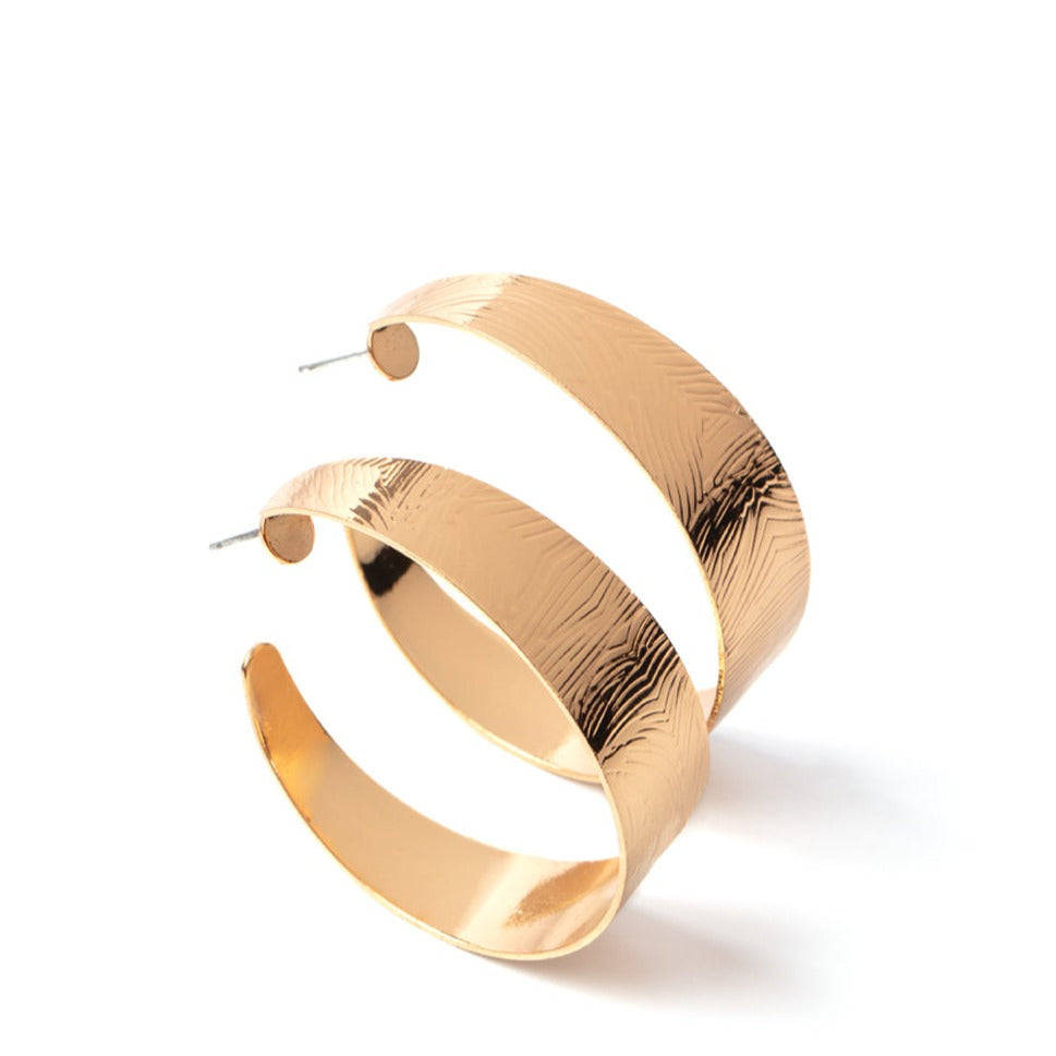 Curve Crushin Gold September 2021 Fashion Sets
