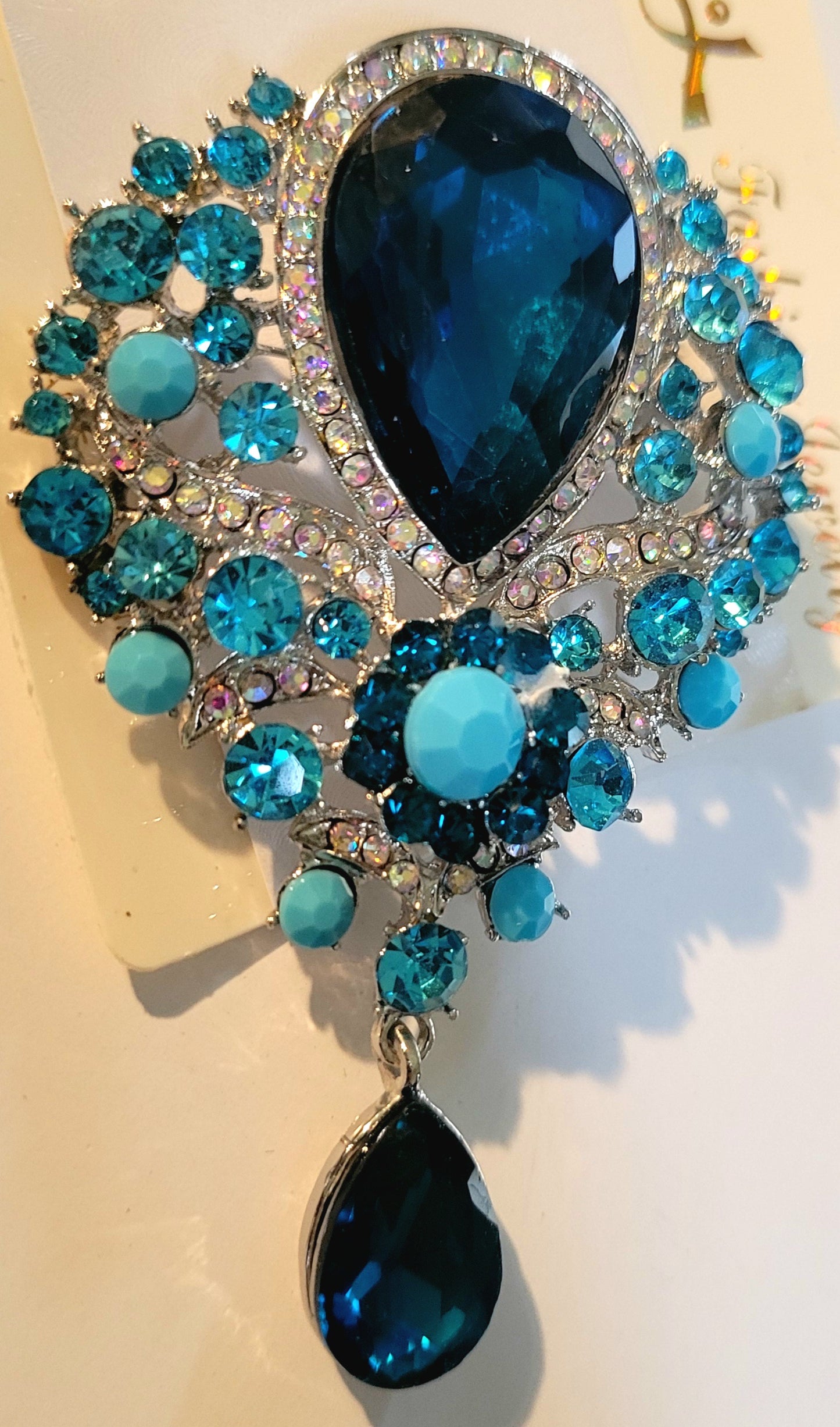Fashion clothing pin aqua/blue New Arrivals