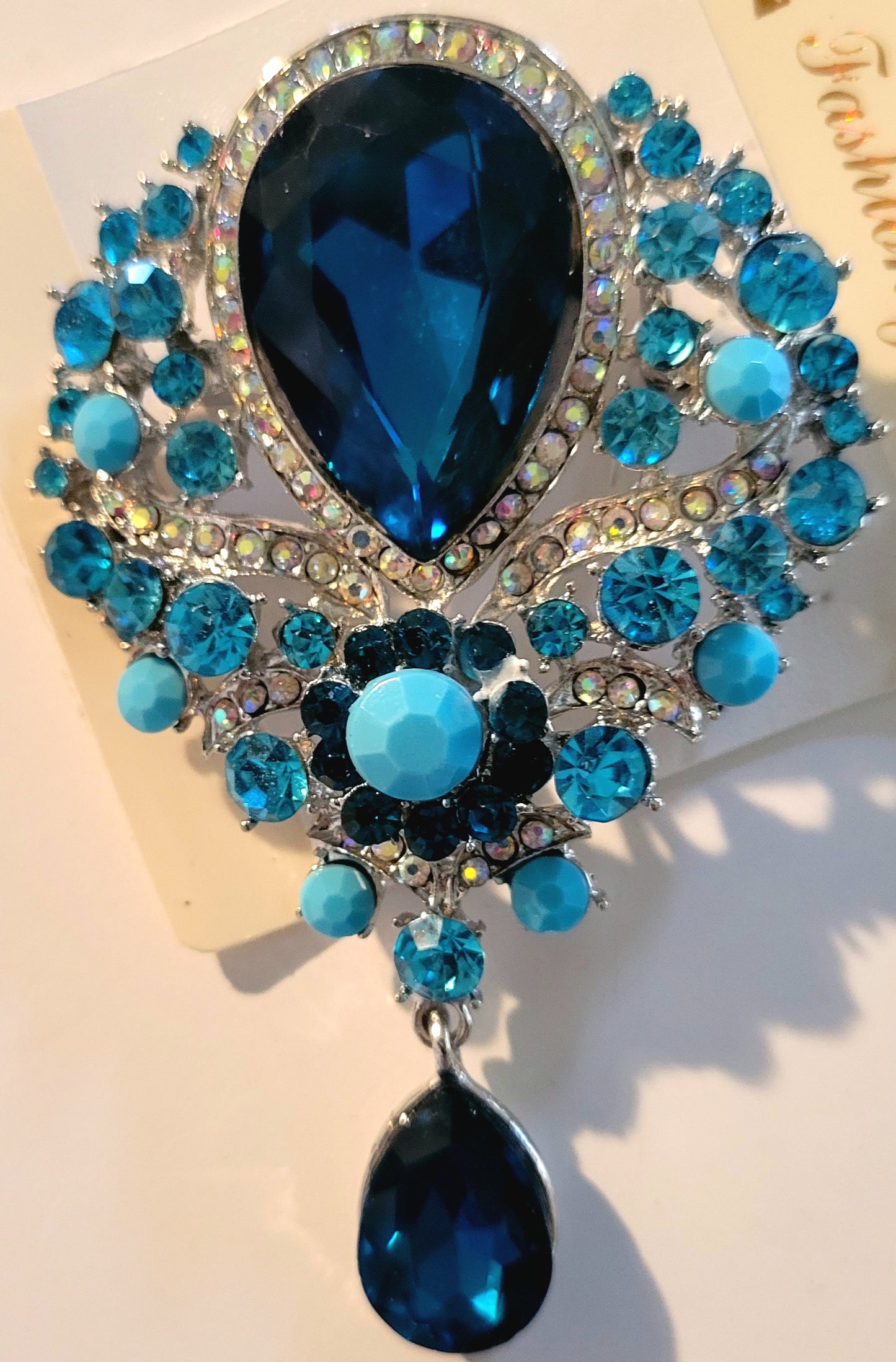 Fashion clothing pin aqua/blue New Arrivals