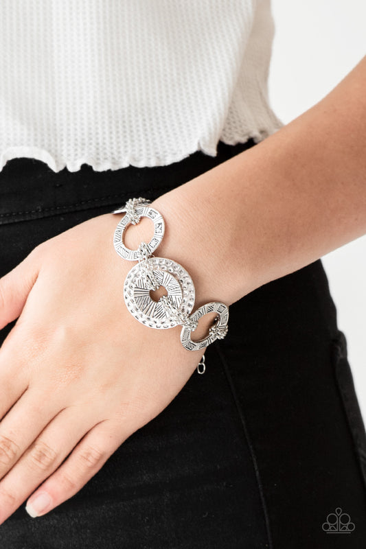 Way Wild Silver - bracelets