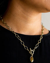 Load image into Gallery viewer, Club Sparkle Brass - Necklaces
