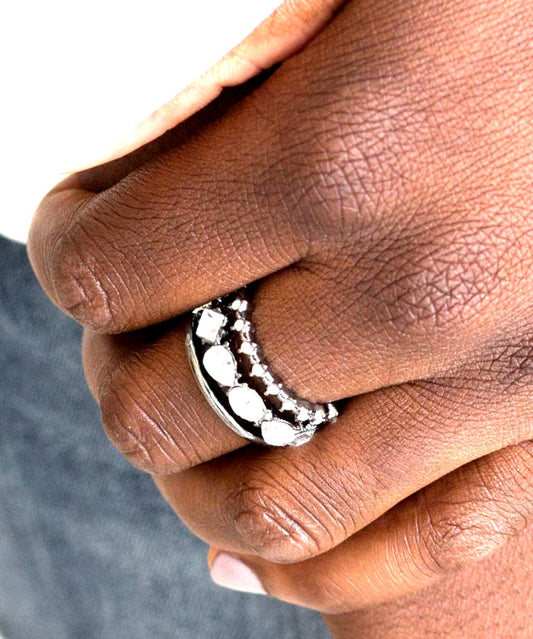 Backstage Sparkle Black - Rings