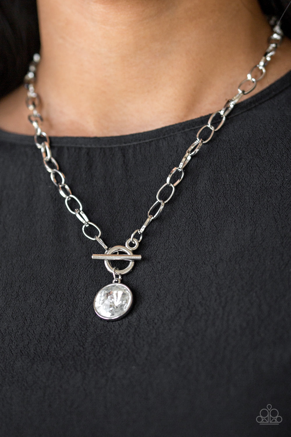 She Sparkles On White - Necklaces