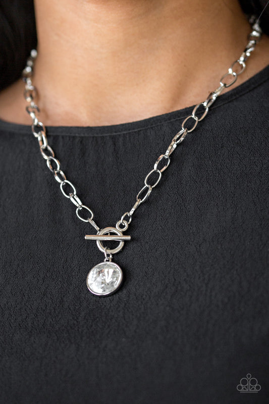 She Sparkles On White - Necklaces