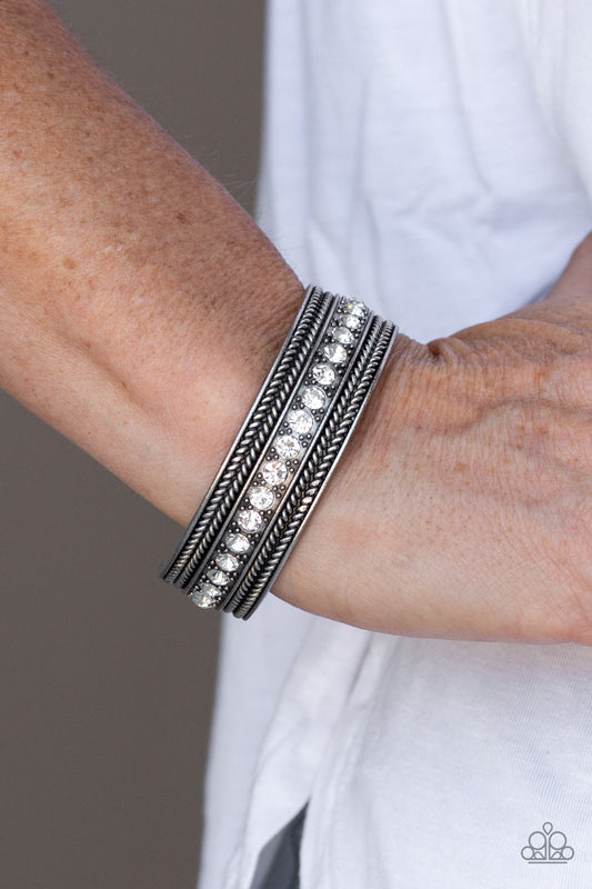 Empress Etiquette White - Bracelets