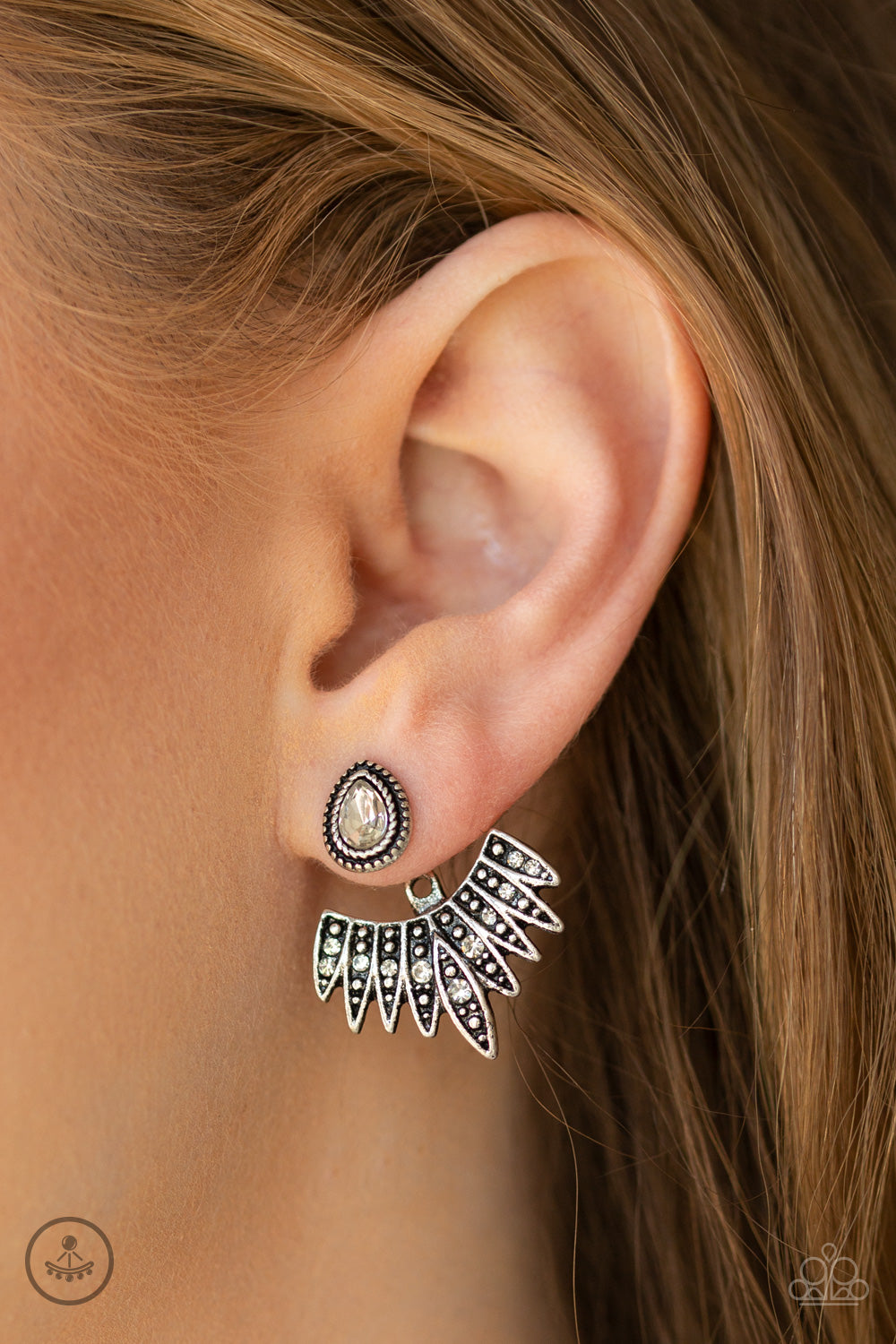 Wing Fling White -Earrings