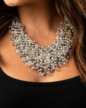 Load image into Gallery viewer, Sociable - Zi collection Necklaces
