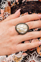 Load image into Gallery viewer, Simply Santa Fe Complete Trend Blend November 2021 Fashion sets
