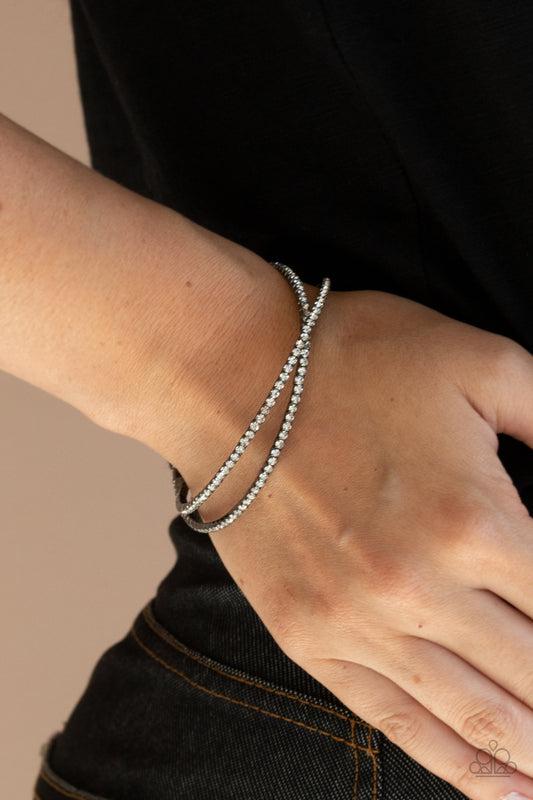 Plus One Status Black- Bracelets