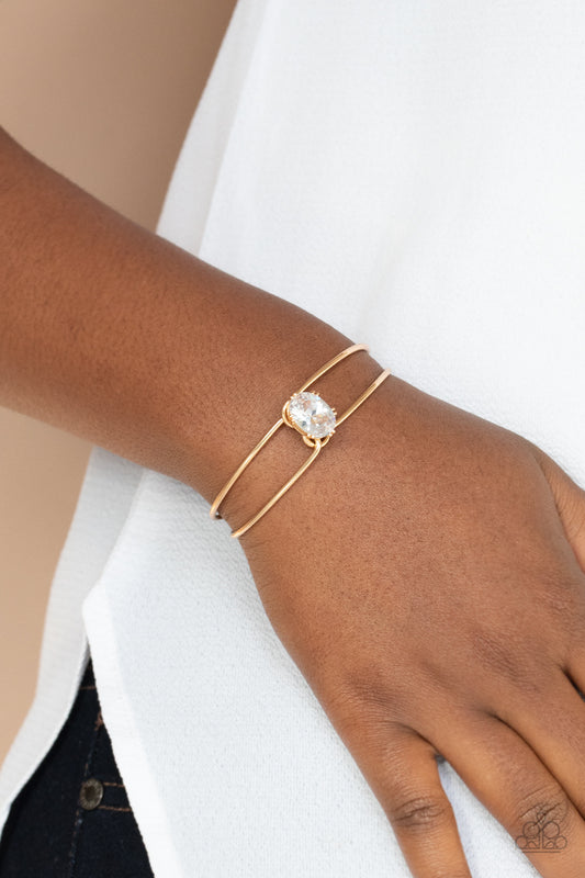 GLOW No Mercy Gold - Bracelets