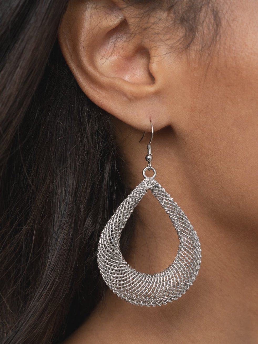 A Hot MESH Gold -Earrings