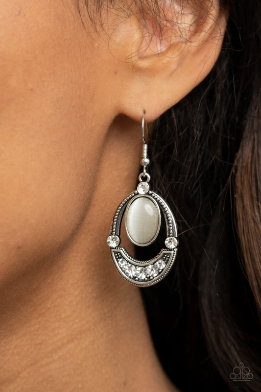 Serene Shimmer White -Earrings