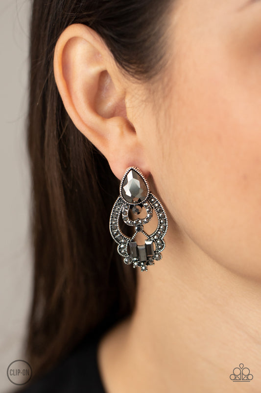 Glamour Gauntlet Silver - Earrings