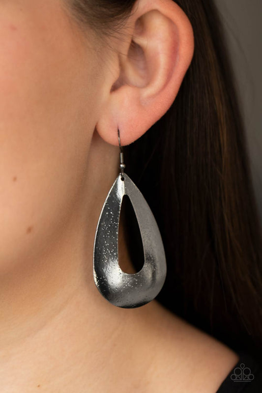 Hand It OVAL! Black - Earrings
