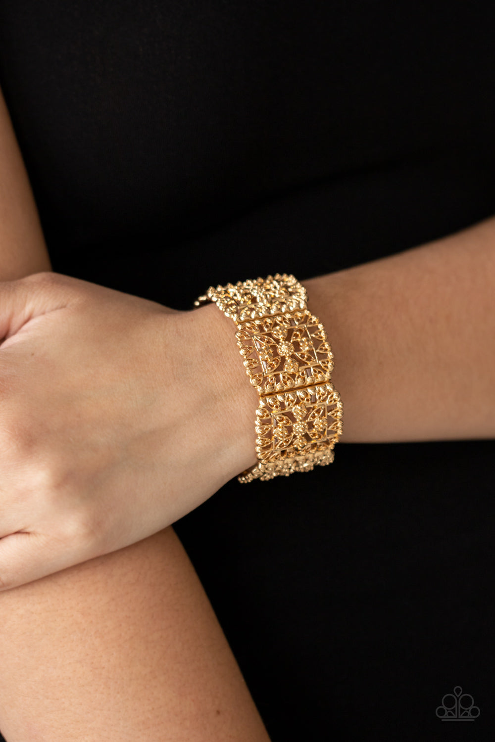 Enchanted Vineyards Gold - Bracelets