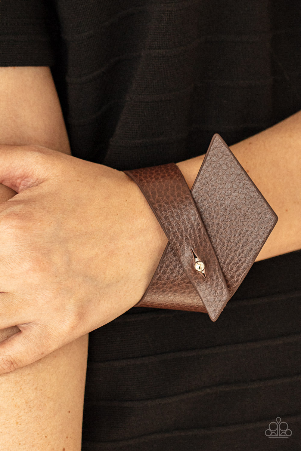 PIECE Offering Brown - Bracelets