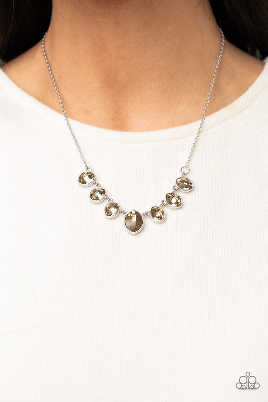 Material Girl Glamour Brown - Necklaces