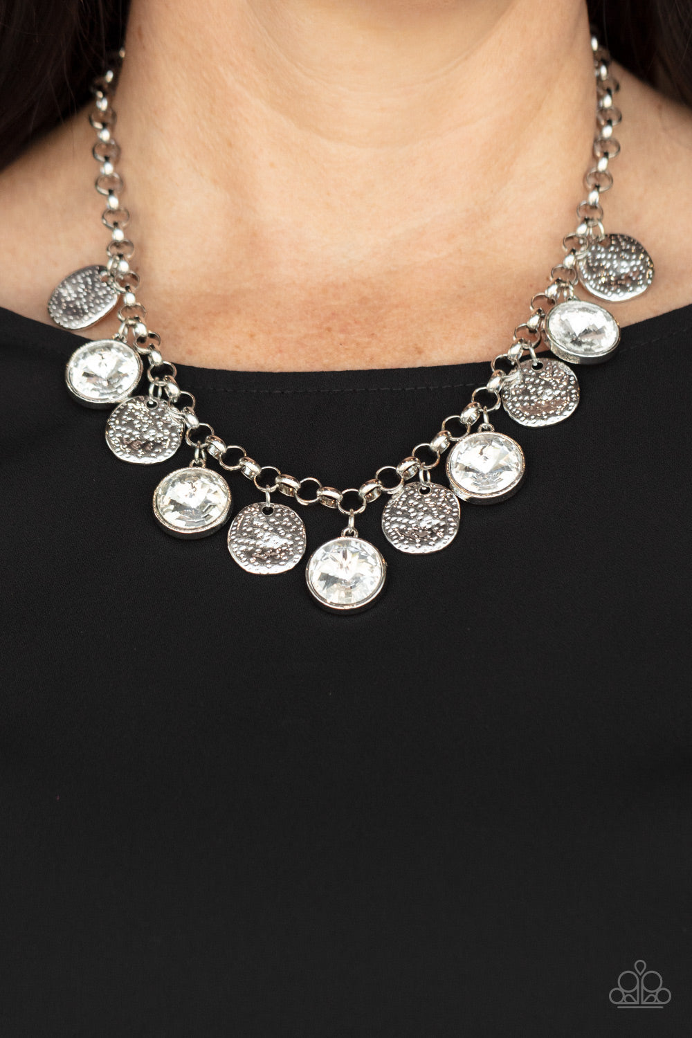 Spot On Sparkle White - Necklaces