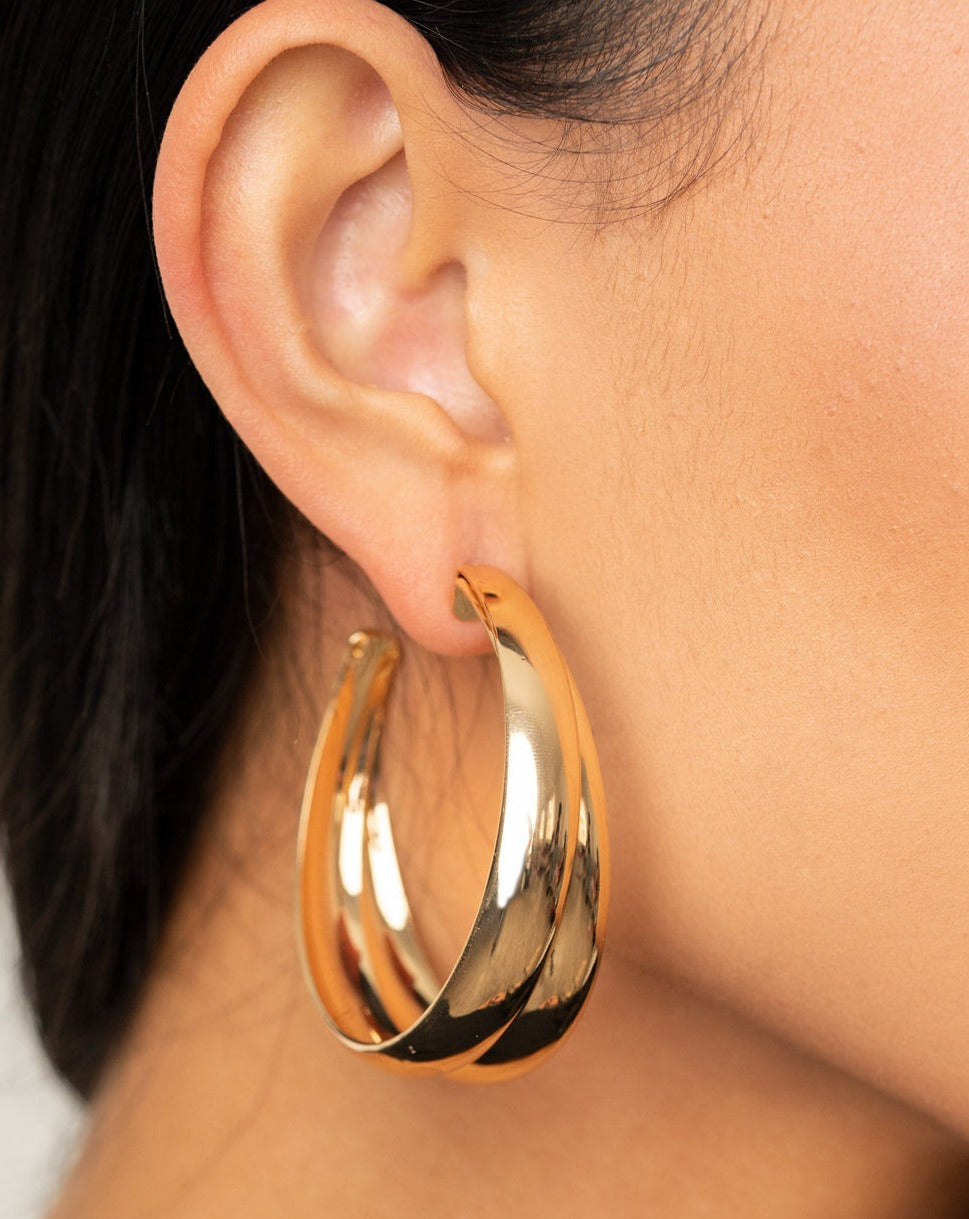 Colossal Curves Gold - Earrings