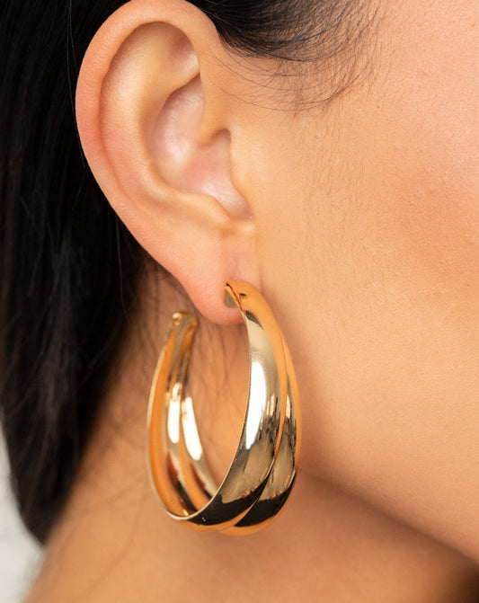 Colossal Curves Gold - Earrings